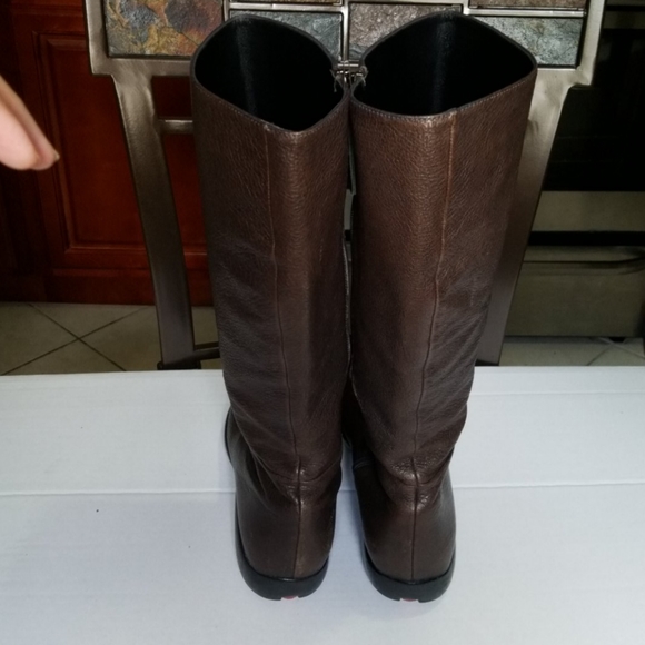 Authentic Prada tall leather choc.brown boots 37 - Picture 6 of 8